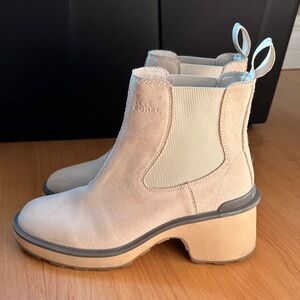 Sorel Women’s Hi-Line Chalk, Ceramic Chelsea Boot Size 10
